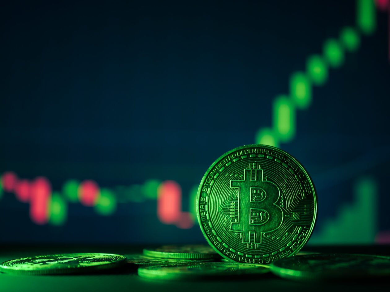 Bitcoin Uncertainty Weighs on Altcoins