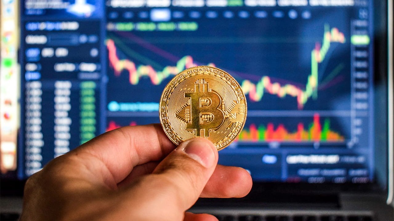 Key Features of Top-Tier Bitcoin Price Prediction Newsletter Premium Services